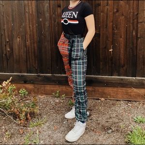 black “queen” tshirt